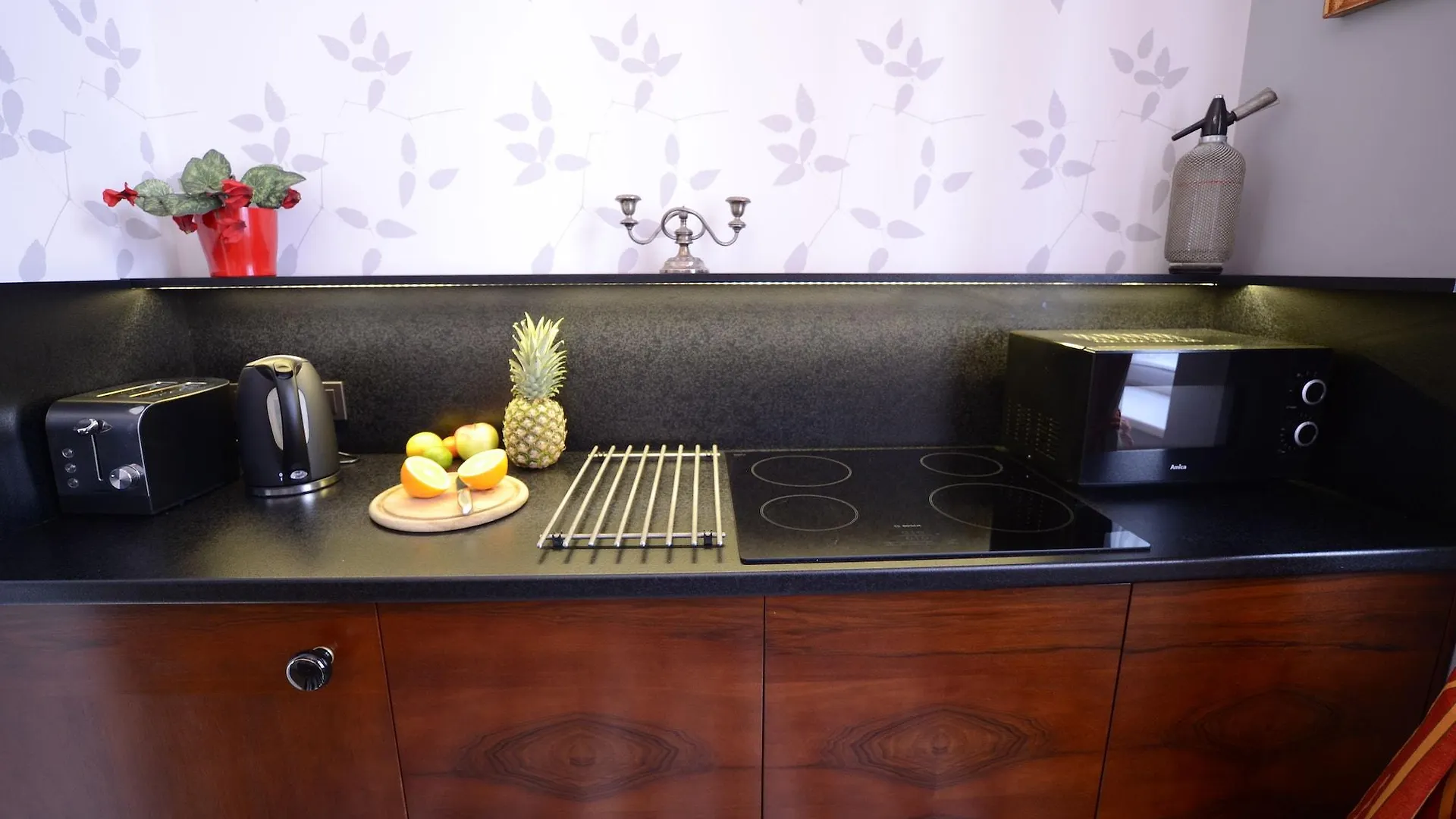 Crystal Suites Old Town Krakow Aparthotel